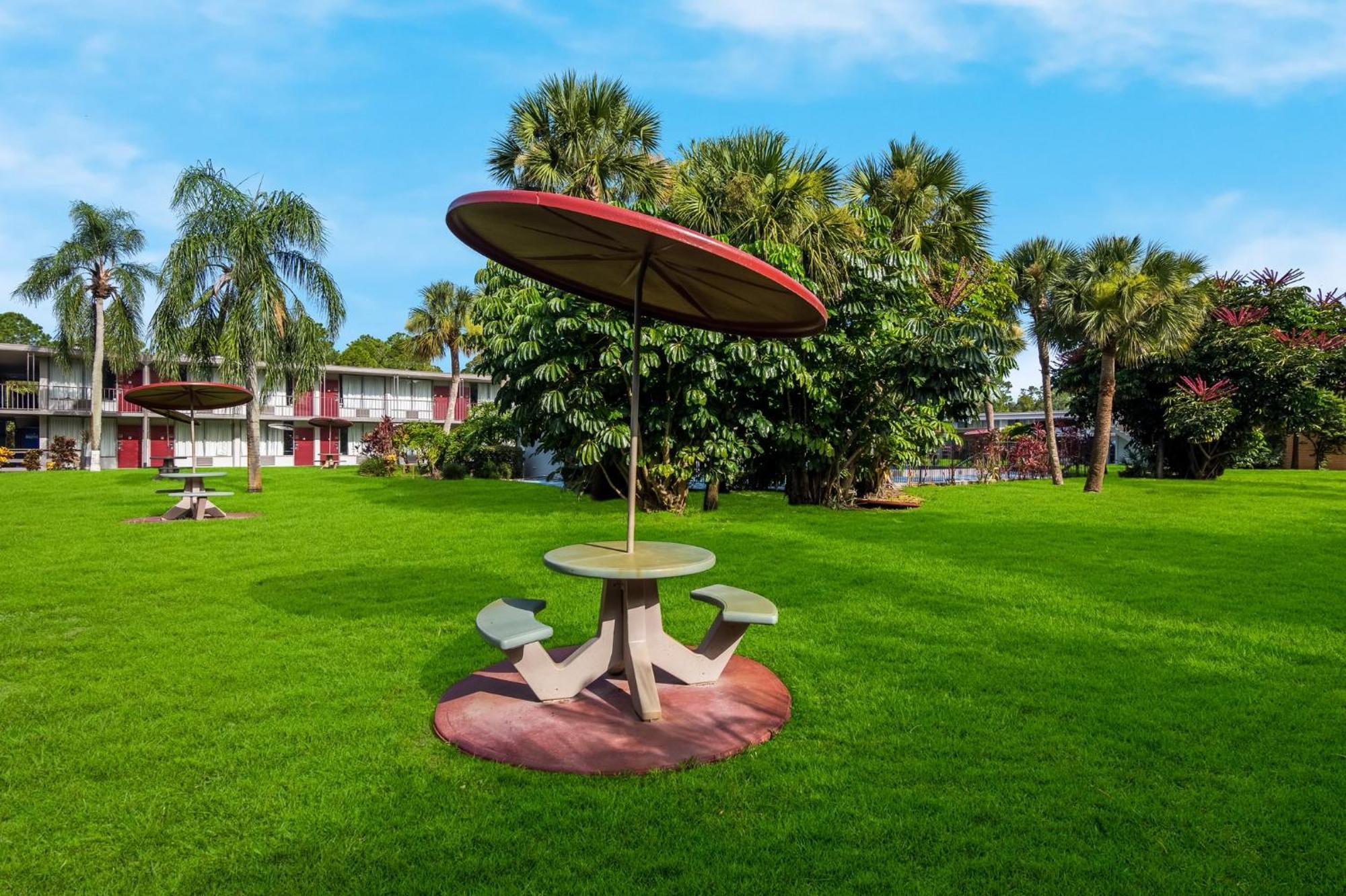 Red Roof Inn Vero Beach - I-95 Εξωτερικό φωτογραφία